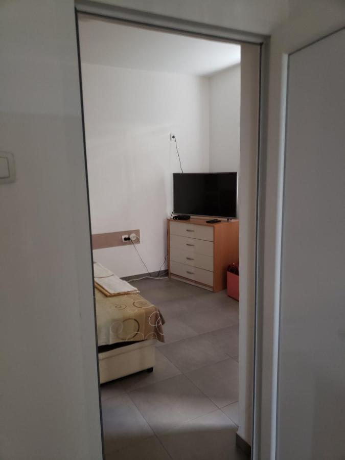 Apartments Petricevic Sutomore Exterior foto