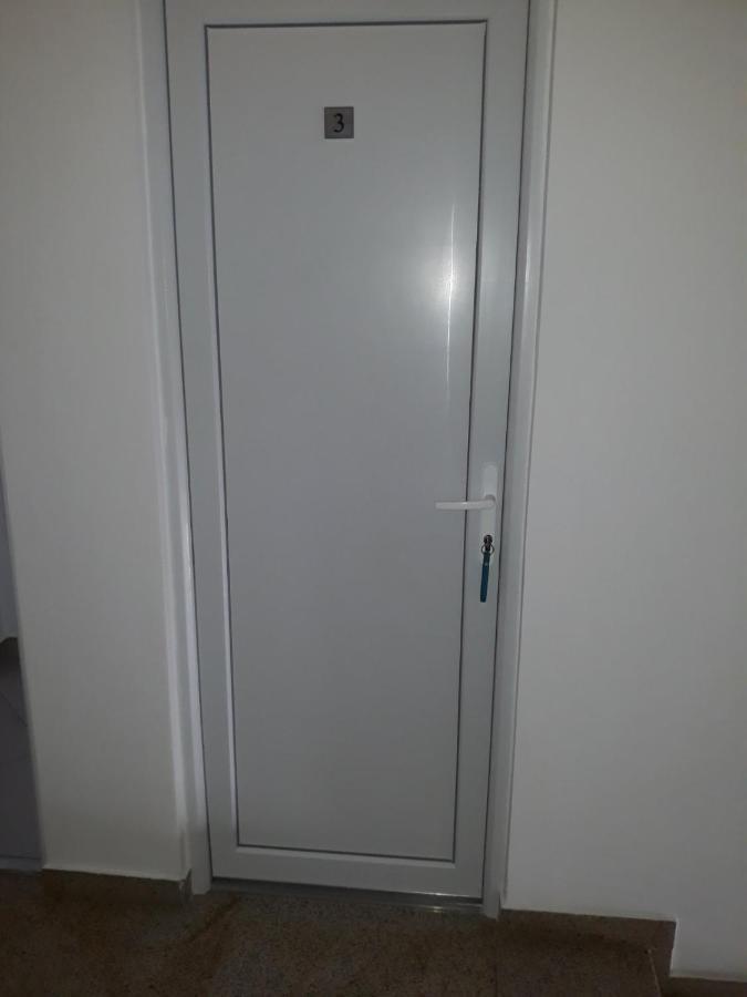 Apartments Petricevic Sutomore Exterior foto