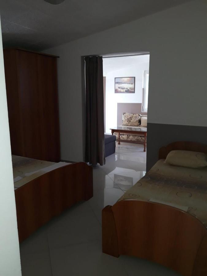 Apartments Petricevic Sutomore Exterior foto